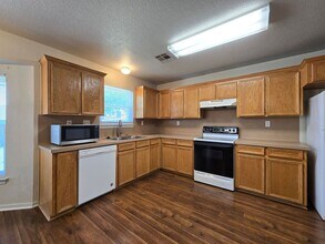 5012 Sunrise St in Killeen, TX - Building Photo - Building Photo