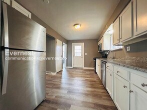 763 Shaw Ave in Monroeville, PA - Building Photo - Building Photo