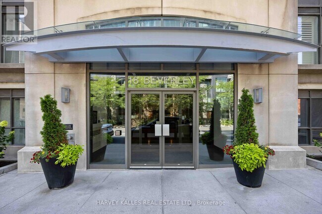 18 Beverley St in Toronto, ON - Building Photo - Building Photo