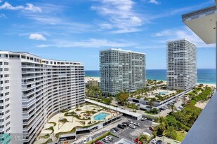 2100 S Ocean Dr in Fort Lauderdale, FL - Building Photo