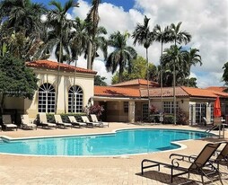 9915 Nob Hill Ln, Unit 9915 in Sunrise, FL - Building Photo