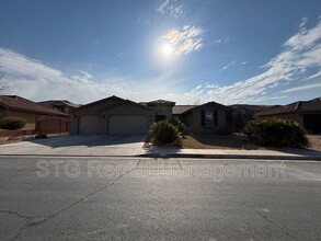 378 Nagano Dr in Saint George, UT - Building Photo - Building Photo