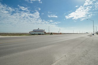 1102 8th St in Galveston, TX - Foto de edificio - Building Photo