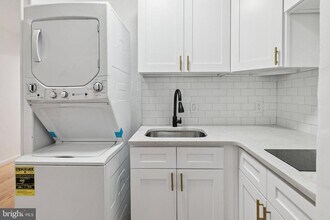 1225 Spruce St in Philadelphia, PA - Building Photo - Building Photo