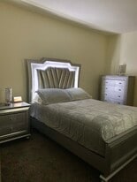 13A Iron Works Way in Trenton, NJ - Building Photo