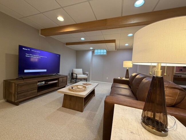 9736 Flagstone Way in West Chester Township, OH - Building Photo - Building Photo