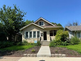 4344 Columbus Ave. in Minneapolis, MN - Building Photo