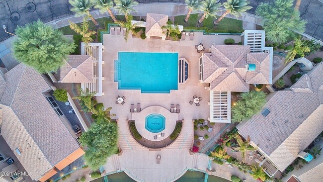 property at 1138 E Amberwood Dr