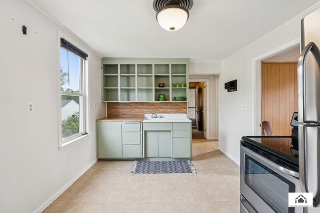 property at 11 Elliott Ave