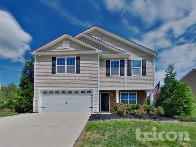 205 Brenett Francis Ct in Charlotte, NC - Building Photo - Building Photo