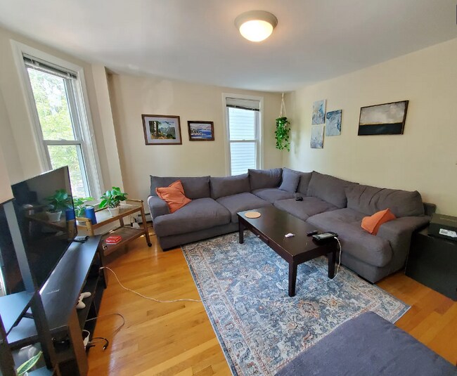 281 Pearl St, Unit 279-3L in Cambridge, MA - Building Photo - Building Photo