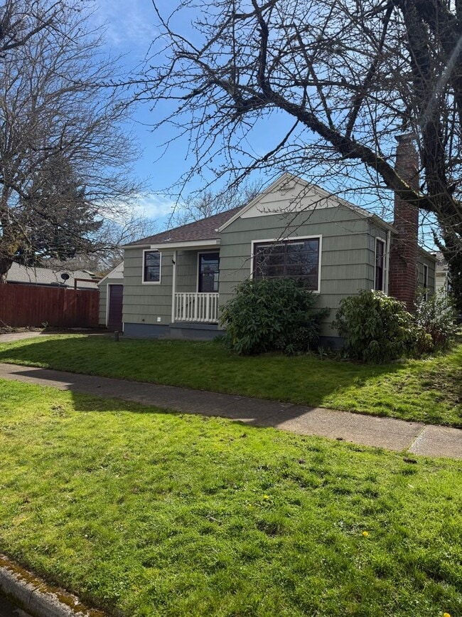 6036 N Oberlin St in Portland, OR - Building Photo - Building Photo