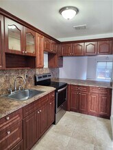 401 SW 109th Ave in Miami, FL - Building Photo - Building Photo