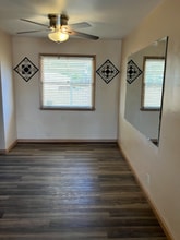 305 W Ave J 10 in Lancaster, CA - Building Photo - Building Photo