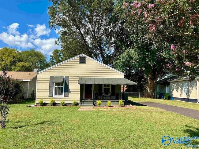 1529 Mckinley Ave NE in Huntsville, AL - Building Photo - Building Photo