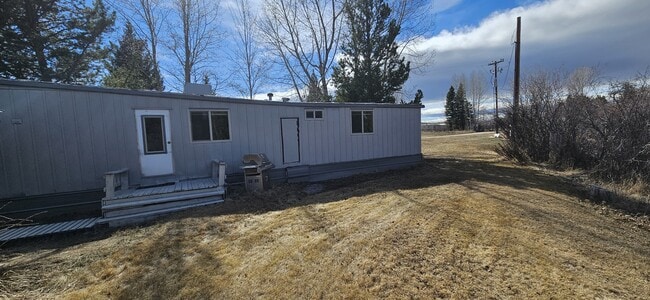 7 Bert Rd in Pinedale, WY - Building Photo - Building Photo