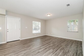 913 E Ida St in Tampa, FL - Building Photo - Building Photo
