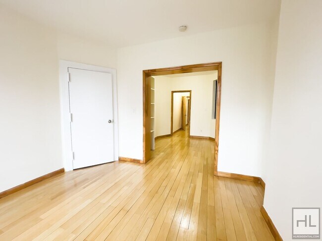 AMSTERDAM AVENUE, Unit 4S in New York, NY - Building Photo - Building Photo