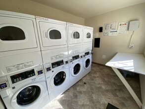 Shadow Creek Apartments in Castro Valley, CA - Building Photo - Building Photo