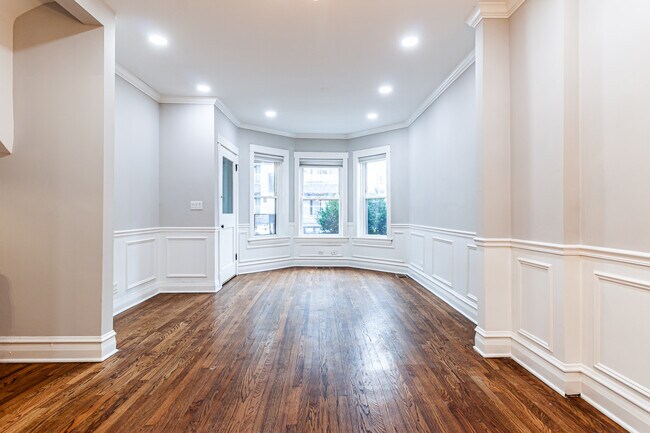 property at 2507 W Diversey Ave