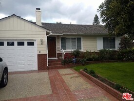 7541 Agnew Ave in Los Angeles, CA - Building Photo