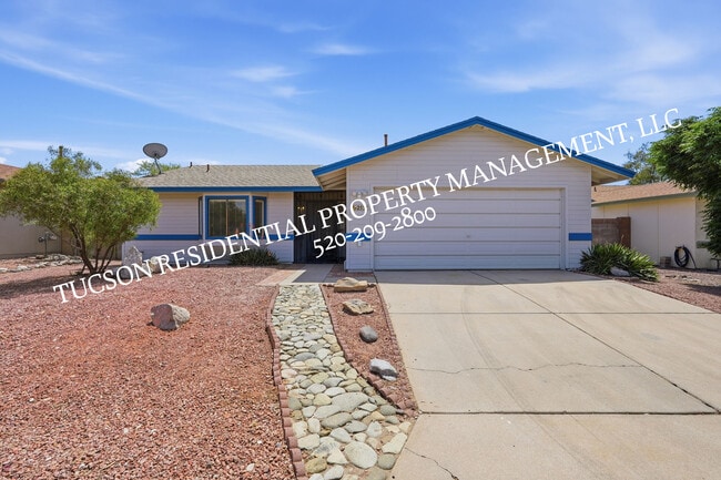 property at 2531 W Glenbrook Way