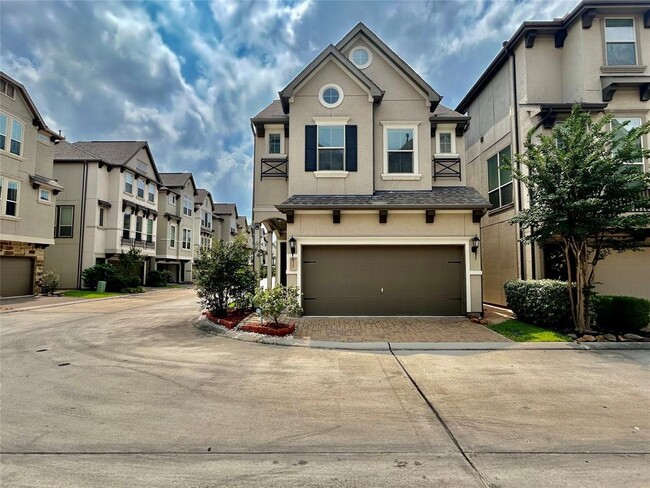 property at 1507 Peyton Oaks Pl