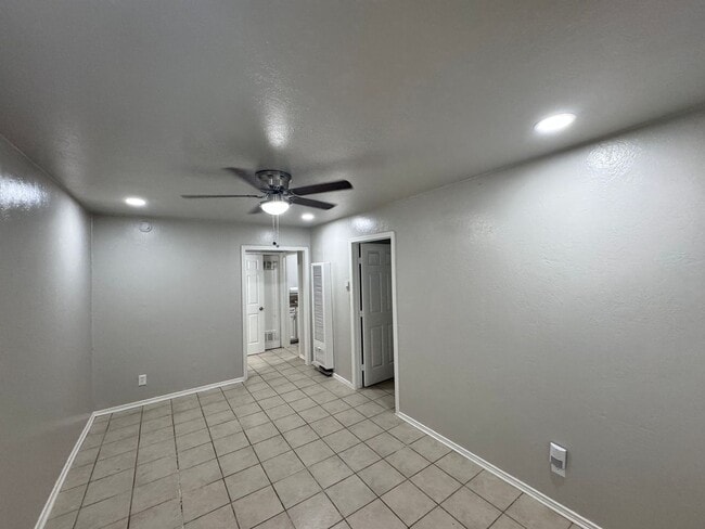 129 N Park Ave in Fresno, CA - Building Photo - Building Photo