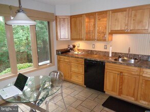 102 Sunshine Lakes Dr in Voorhees Township, NJ - Building Photo - Building Photo