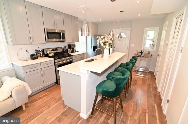 6027 Martin Luther King Jr Ct in Capitol Heights, MD - Building Photo - Building Photo