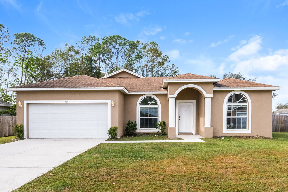 1148 Cambourne Dr in Kissimmee, FL - Building Photo