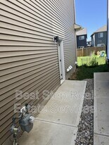 12806-12113 113 Ave NW in Edmonton, AB - Building Photo
