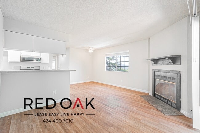 property at 10346 Commerce Ave