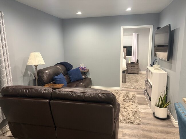 4837 Gardena Ave in San Diego, CA - Building Photo - Building Photo