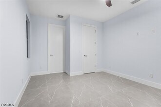 142 SW 33rd Pl in Cape Coral, FL - Building Photo - Building Photo