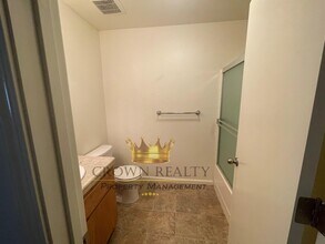 3081 Bright St in Tulare, CA - Building Photo - Building Photo
