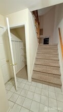 0-75 W Shrewsbury Pl in Princeton, NJ - Foto de edificio - Building Photo
