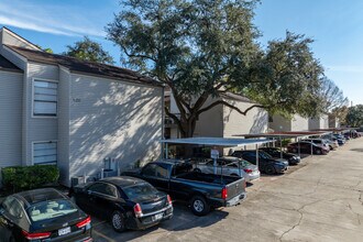 Doma Chase in Houston, TX - Building Photo - Building Photo