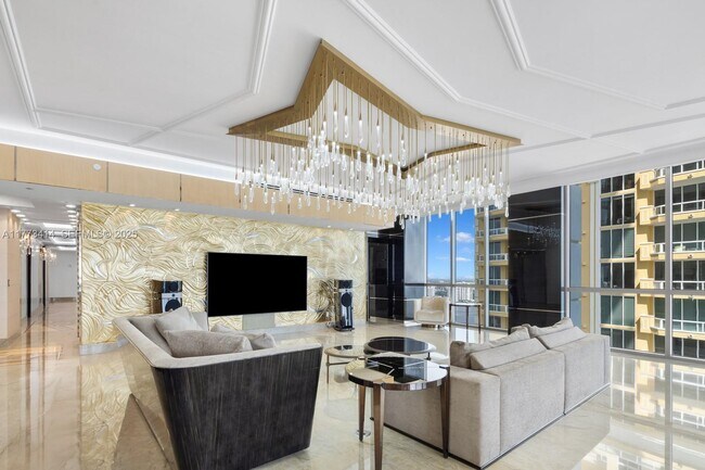 17749 Collins Ave in Sunny Isles Beach, FL - Building Photo - Building Photo