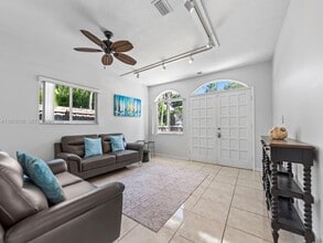 6 SE Marlin Ave in Key Largo, FL - Building Photo - Building Photo