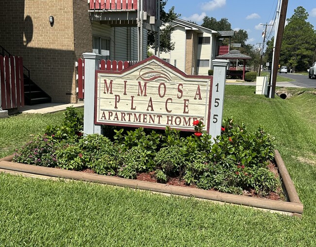 Mimosa Place Apartments in Lafayette, LA - Foto de edificio - Building Photo