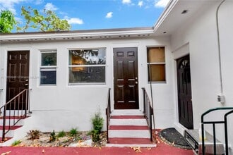 1245 NE 117th St in Miami, FL - Building Photo - Building Photo