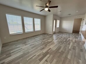 4811 Continental Ln, Unit 201 in Caldwell, ID - Foto de edificio - Building Photo