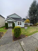 8730 8th Pl NE in Lake Stevens, WA - Building Photo