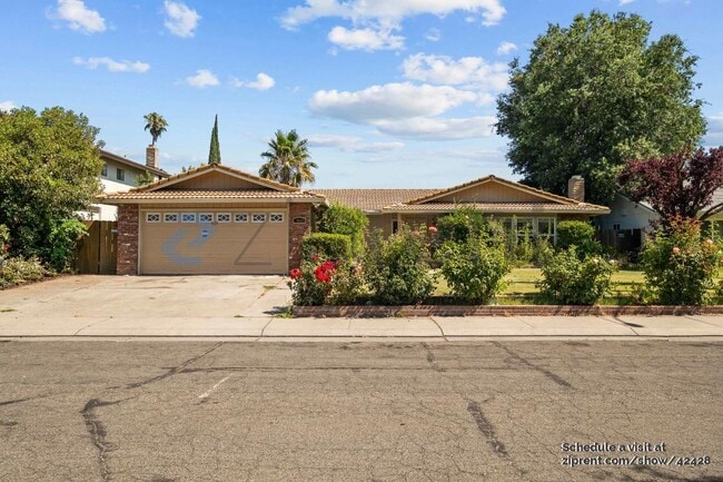 property at 935 Springoak Way
