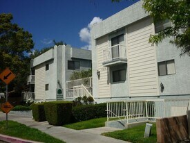 11215 Camarillo Street, in North Hollywood, CA - Building Photo
