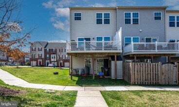 45946 Grammercy Terrace in Sterling, VA - Building Photo - Building Photo