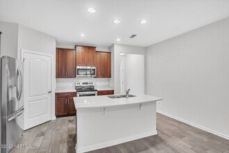 61 Bush Pl in Fruit Cove, FL - Building Photo - Building Photo