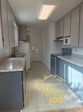 928 SW Bay View Ln in Newport, OR - Building Photo - Building Photo