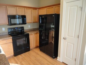 166 Sequoia Dr in Clayton, NC - Building Photo - Building Photo